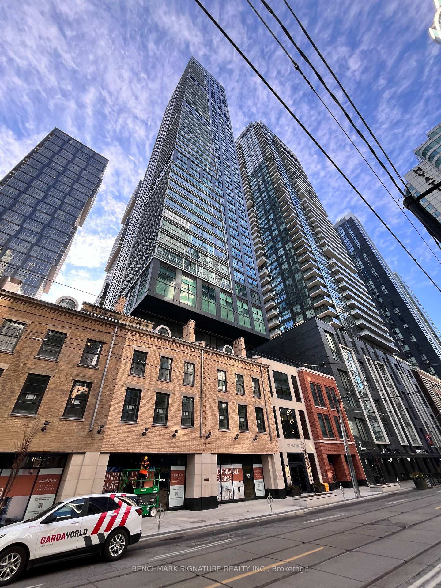 Property Photo:  327 King Street W 3504  ON M5V 0W7 