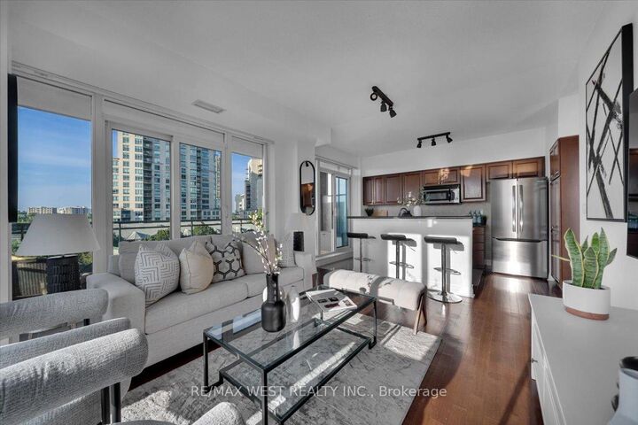 Property Photo:  2119 Lake Shore Boulevard W 604  ON M8V 4E8 