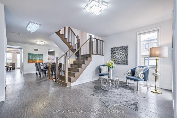Property Photo: 40 Conklin Crescent ON L4G 0Z2