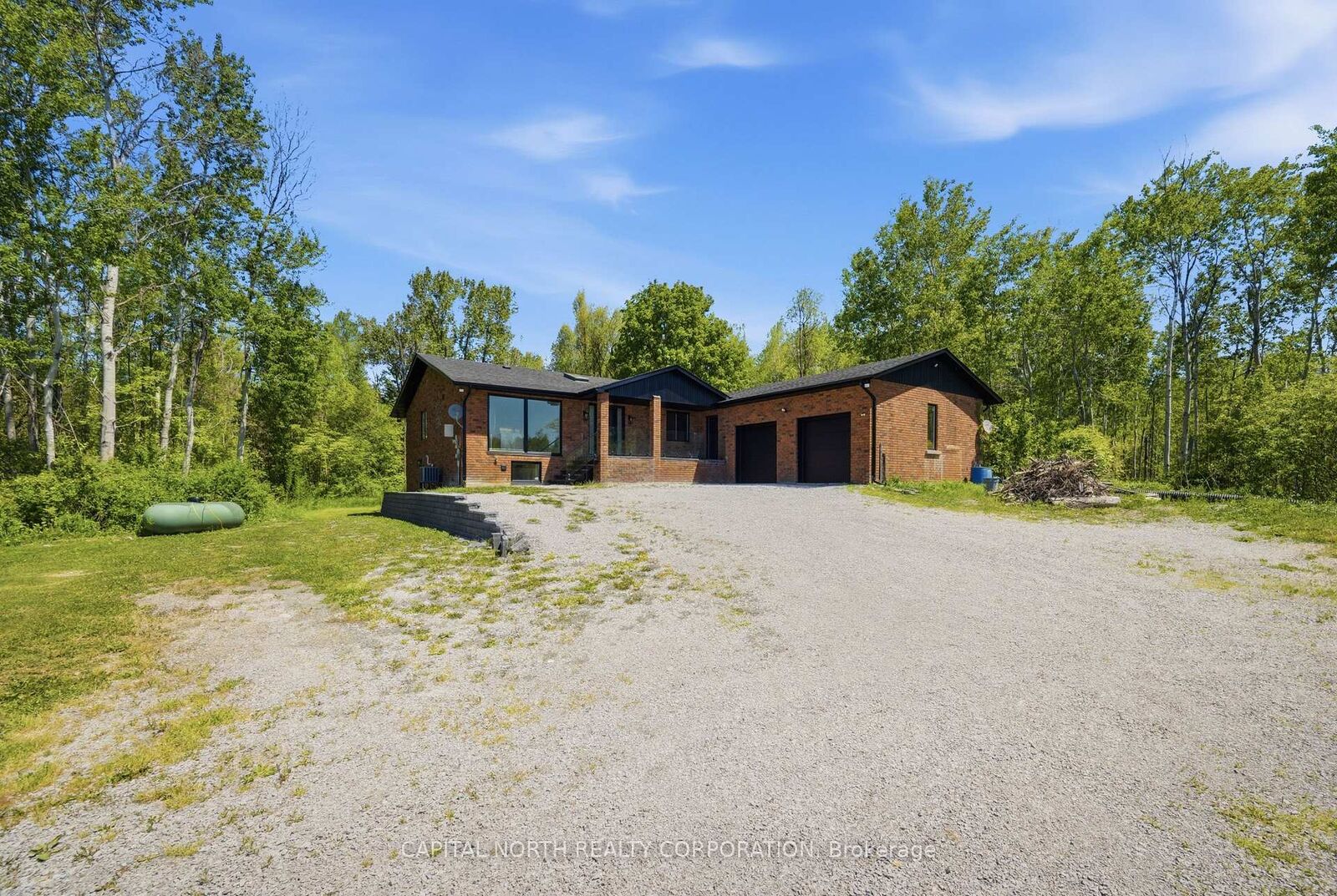 Property Photo:  26375 Woodbine Avenue  ON L4P 3E9 
