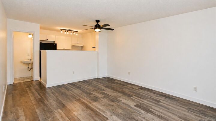 Property Photo: 824 Island Hwy S #112 BC V9W 1A8