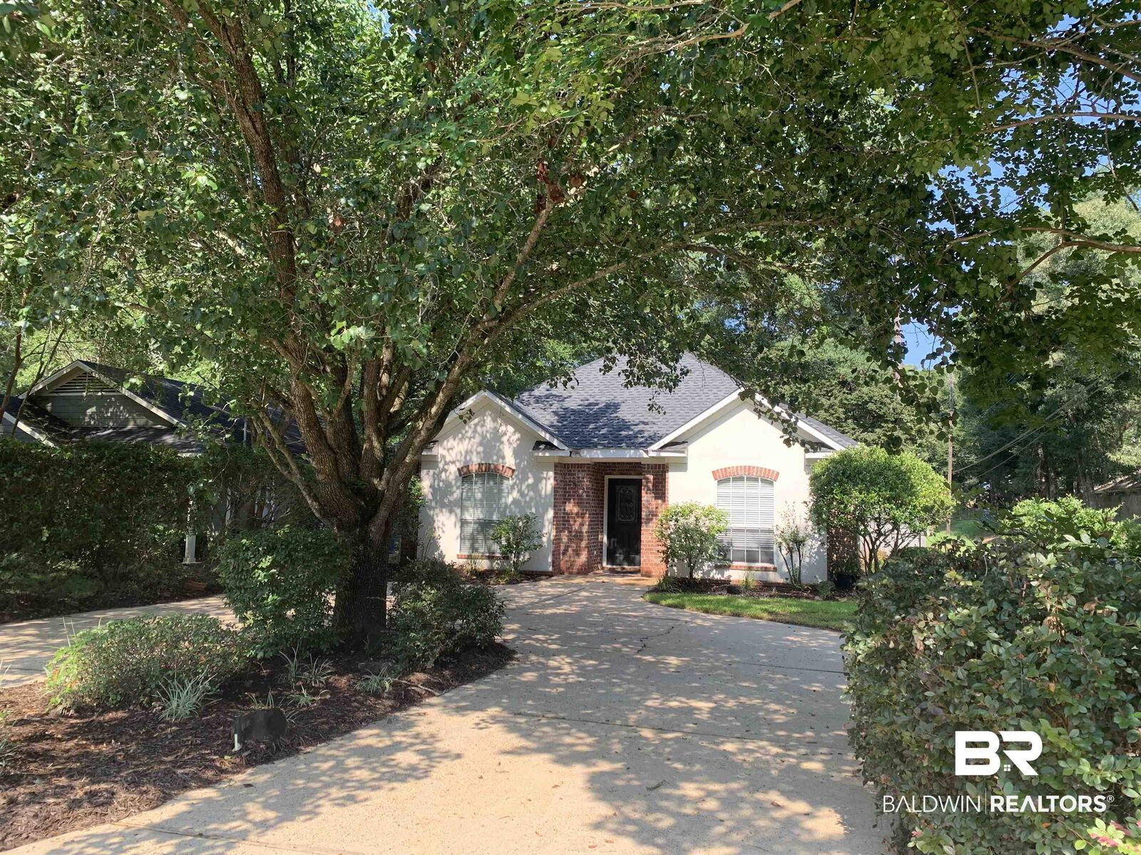 Property Photo: 1000 Wesley Avenue AL 36609