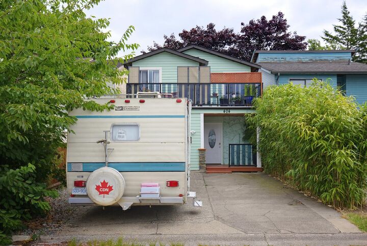 Property Photo:  404 Bruneau Place  BC V4W 3K9 