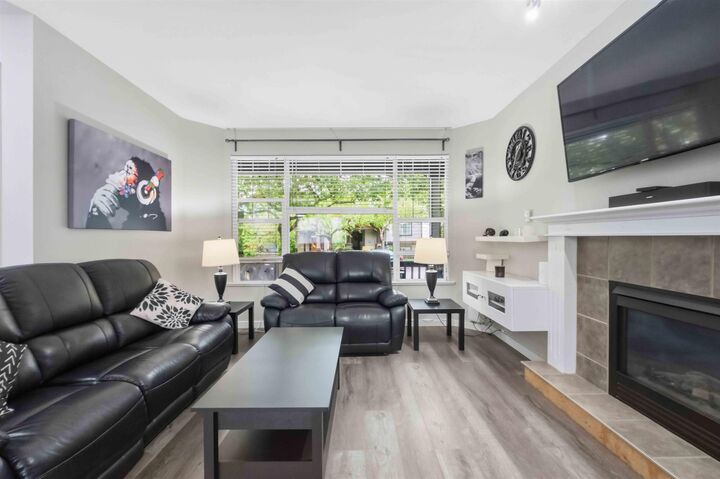 Property Photo:  10288 243 Street  BC V2W 1Y2 