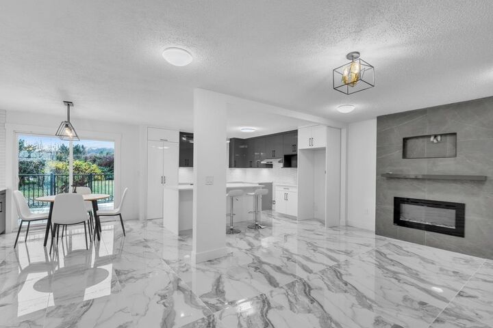 Photo de la propriété:  45122 Balmoral Avenue  BC V2R 3G8 