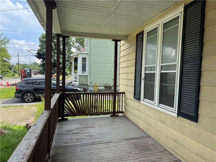 Property Photo:  32 Pulteney Street  NY 14456 