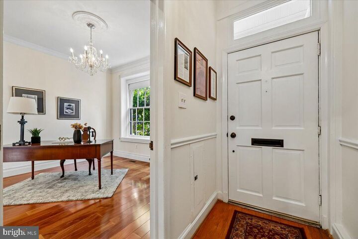 Property Photo:  126 E Street SE  DC 20003 