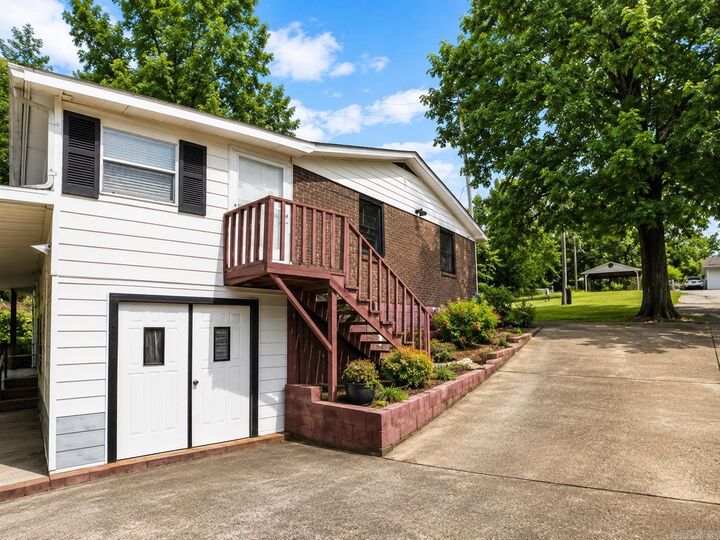 Property Photo: 2820 Bonnie Lane AR 72206