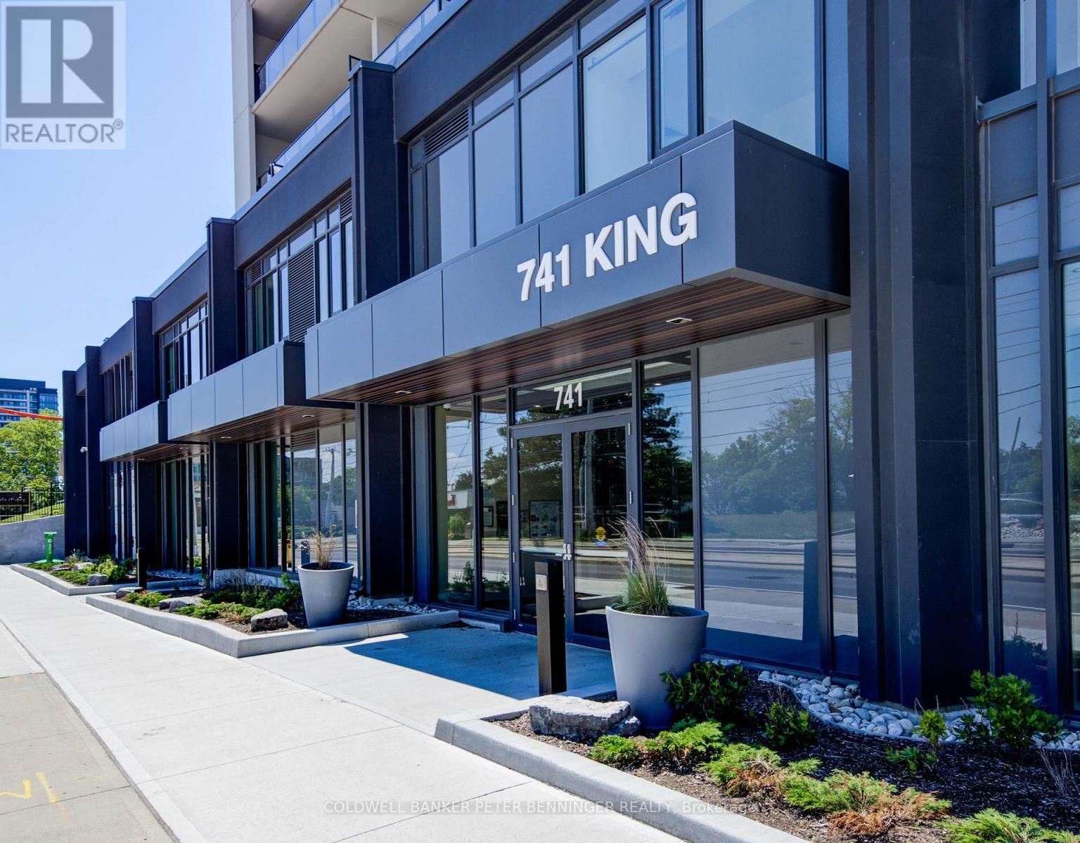 Property Photo: 741 King Street 1604 ON N2G 0E9