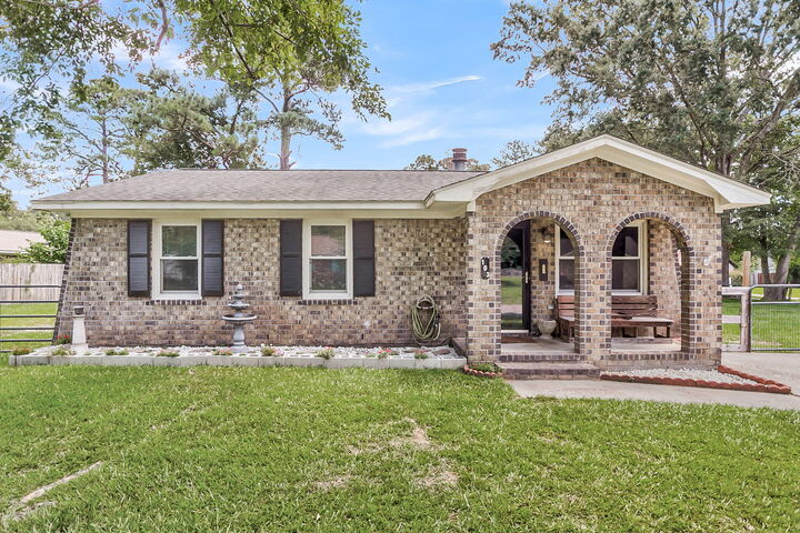 Property Photo:  103 McDuffie Court  SC 29486 