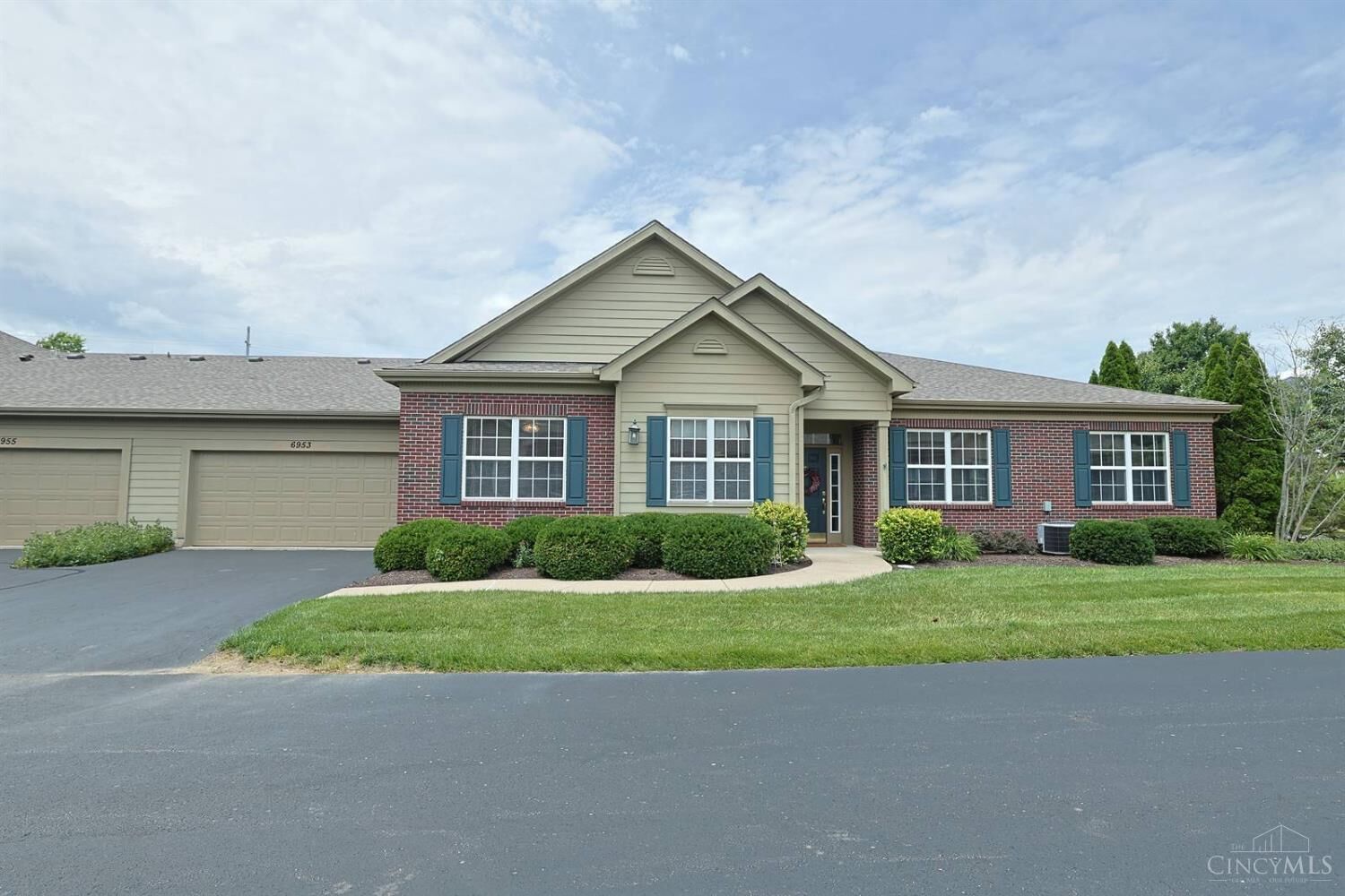 Property Photo: 6953 Gentry Lane OH 45040
