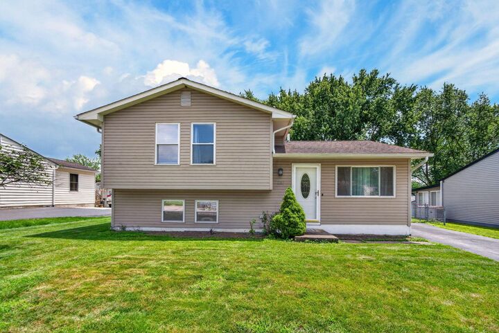 Property Photo: 8767 Hubbard S Drive OH 43119