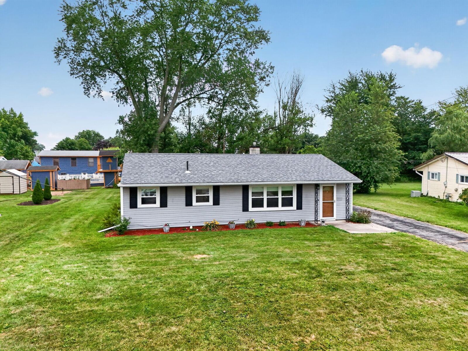 Property Photo:  56 E George Street  OH 43344 
