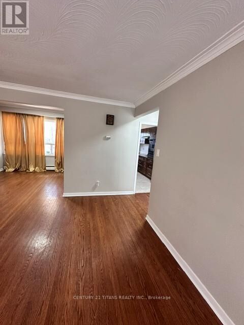 Property Photo:  34 Watson Street  ON M1C 1E3 