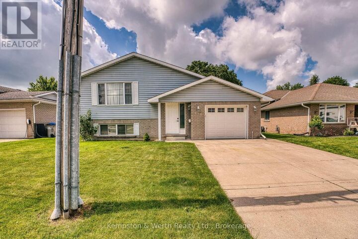 Property Photo: 718 Edgar Street West ON N4W 1H6