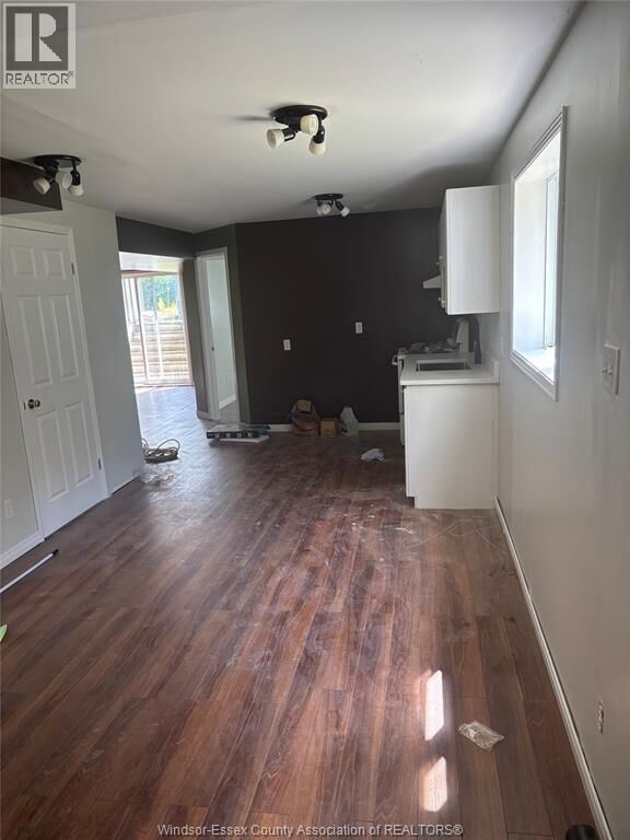 Property Photo: 1686 Fieldcrest ON N8N 4Z8