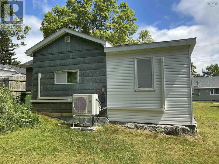 Property Photo:  5 Birch Avenue  NS B0J 1H0 