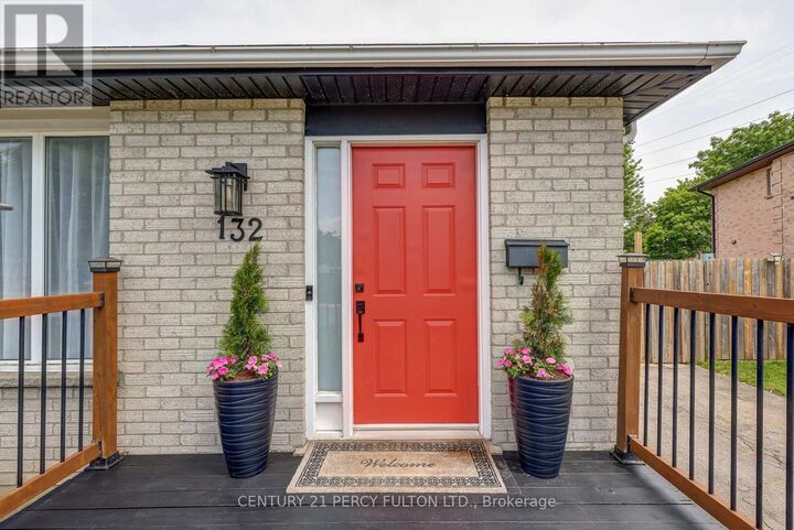 Property Photo: 132 Sundridge Crescent ON N5Z 4R7