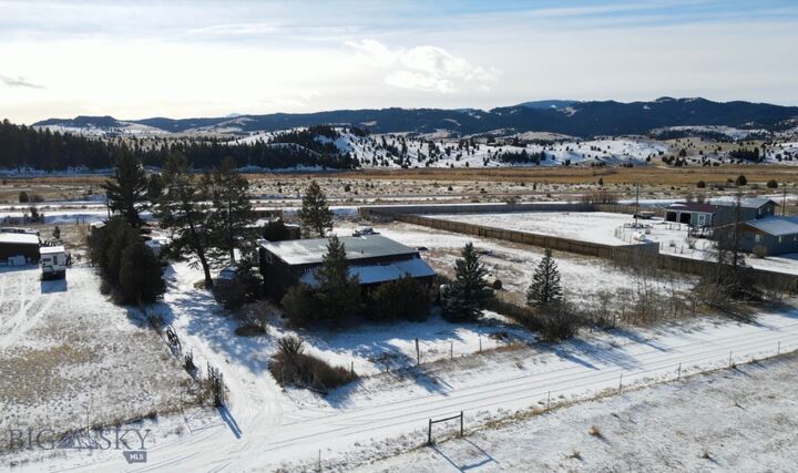 Property Photo:  700 Dawson Loop  MT 59701 