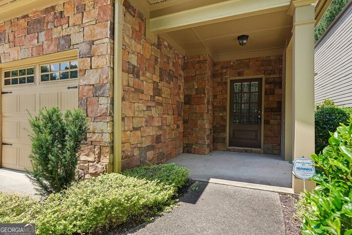 Property Photo: 204 Oakleaf Drive GA 30102