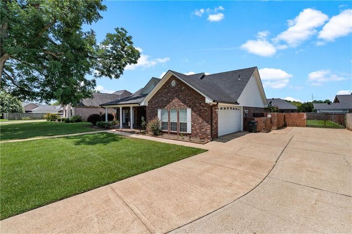 Property Photo:  833 Whitfeild Drive  LA 71457 