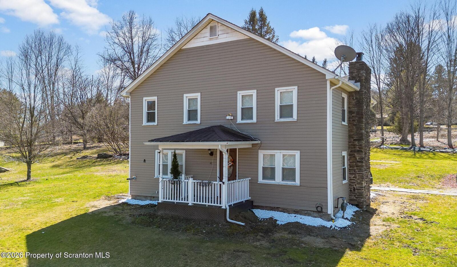 Property Photo:  405 N Turnpike Road  PA 18414 