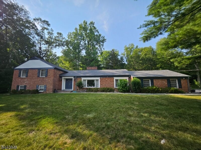 Property Photo:  9 Fox Rd  NJ 07045 
