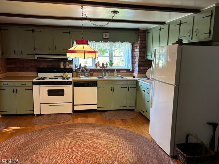 Property Photo: 585 Meadow Rd NJ 08807