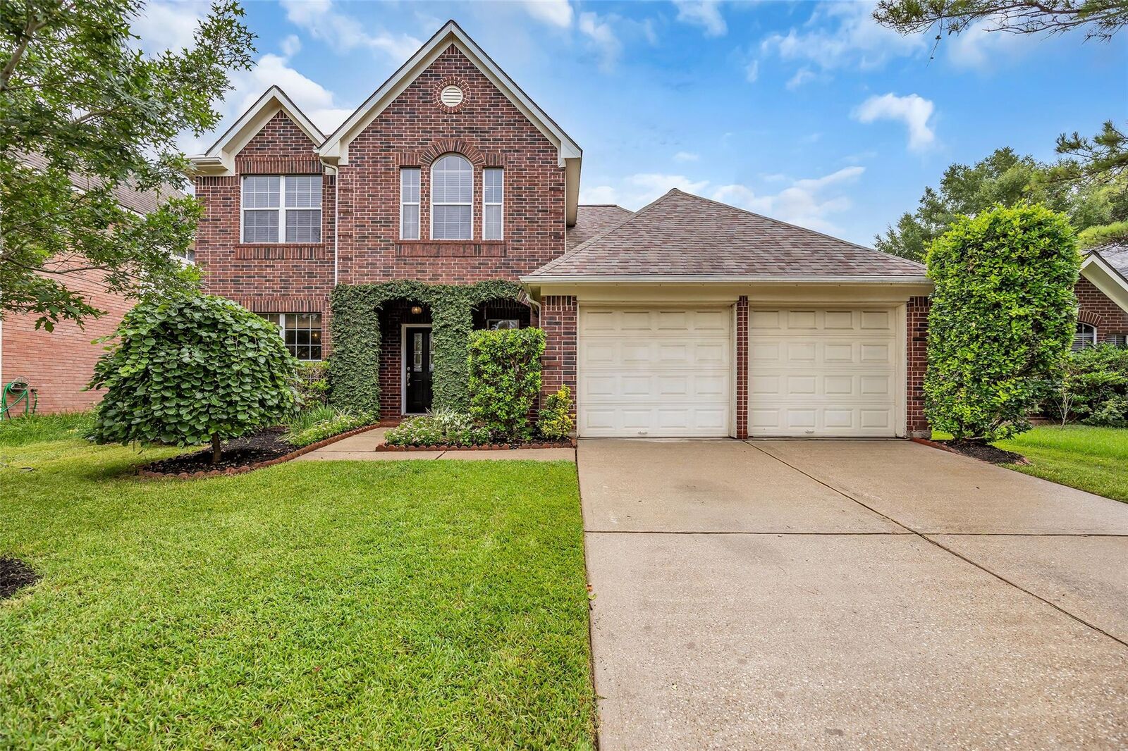Property Photo: 22402 Rue Canyon Court TX 77450