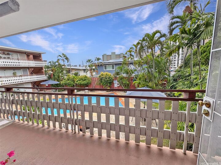 Property Photo:  1427 Alexander Street 202  HI 96822 