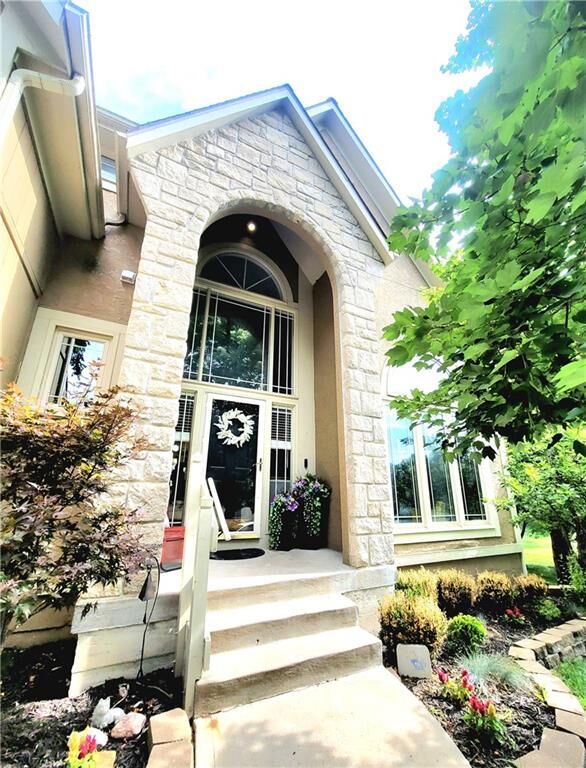 Property Photo: 14712 W 70th Street KS 66216