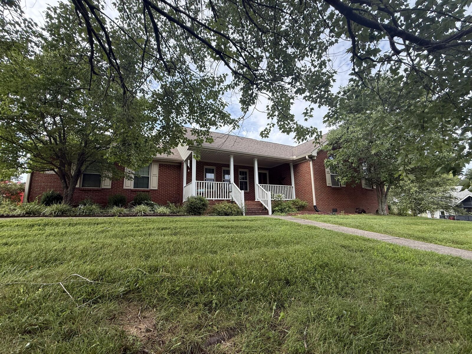 Property Photo: 1102 Richliev Lane KY 40601