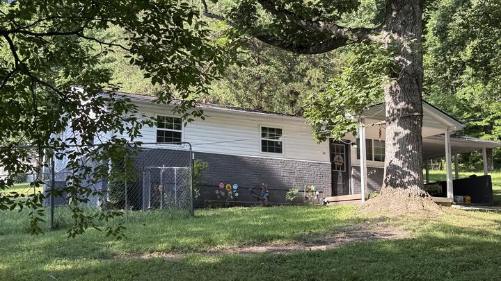 Property Photo:  750 Mount Vernon Road  KY 40403 