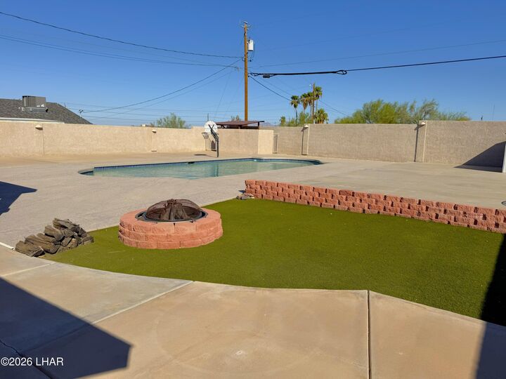 Property Photo:  3715 Churchill Dr  AZ 86406 