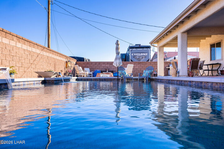 Property Photo: 3710 Aqua Dr AZ 86406