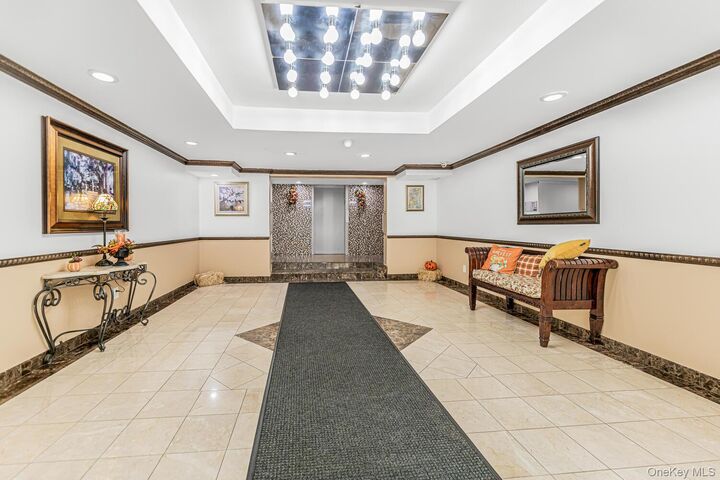 Property Photo:  2035 Central Park Avenue 2M  NY 10710 
