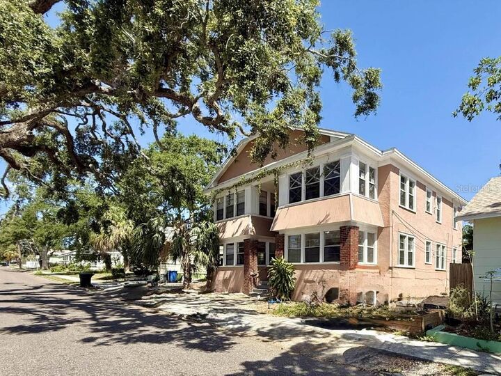 Property Photo: 725 14th Avenue S FL 33701
