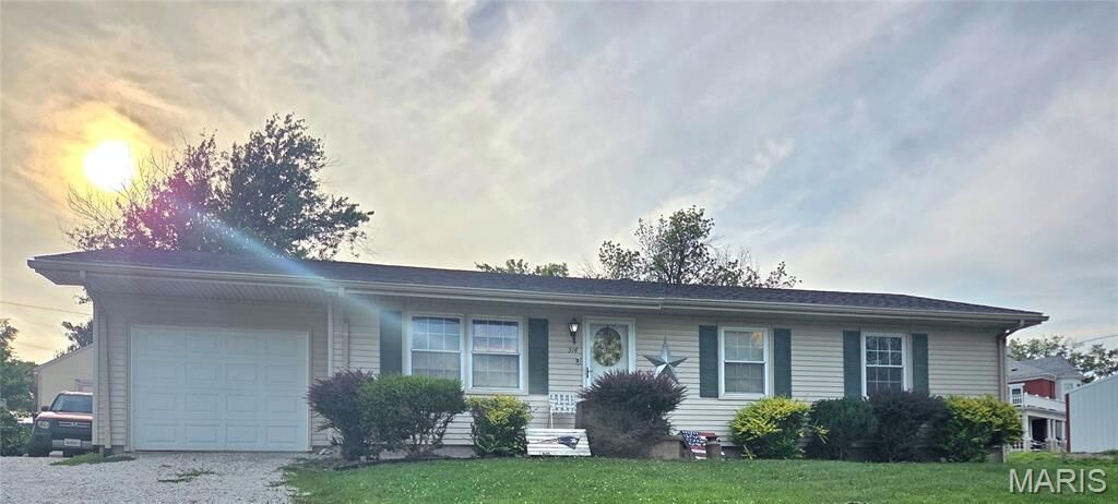 Property Photo: 514 W Lafayette Street MO 63461