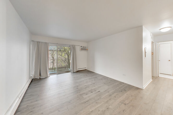 Property Photo: 2A E Dundee Quarter Drive 208 IL 60074
