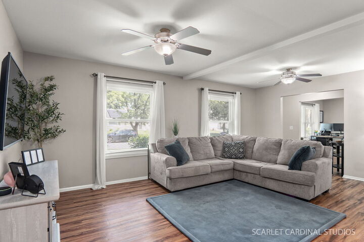 Property Photo:  61 Ingleshire Road  IL 60538 