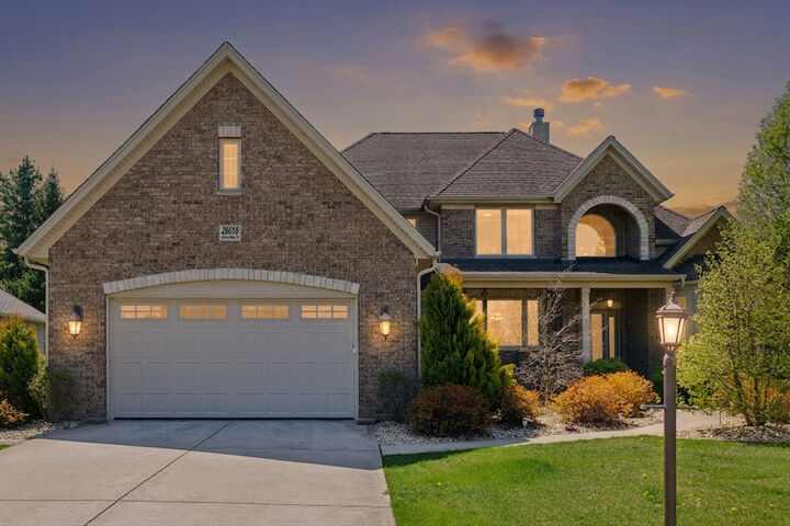 Property Photo: 26009 W Stewart Ridge Drive IL 60585