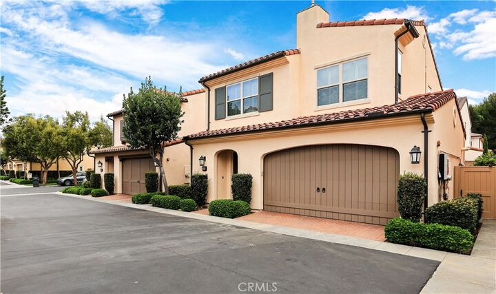 Property Photo:  29 Oakfield  CA 92620 