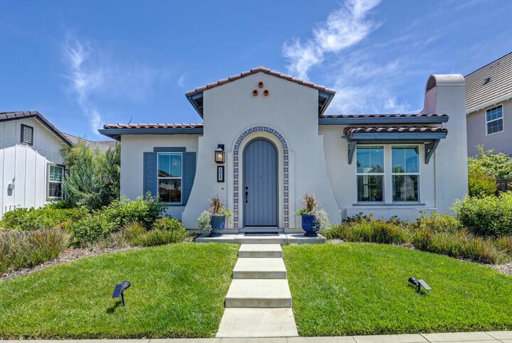 Property Photo:  3017 Bedford Falls Way  CA 95818 