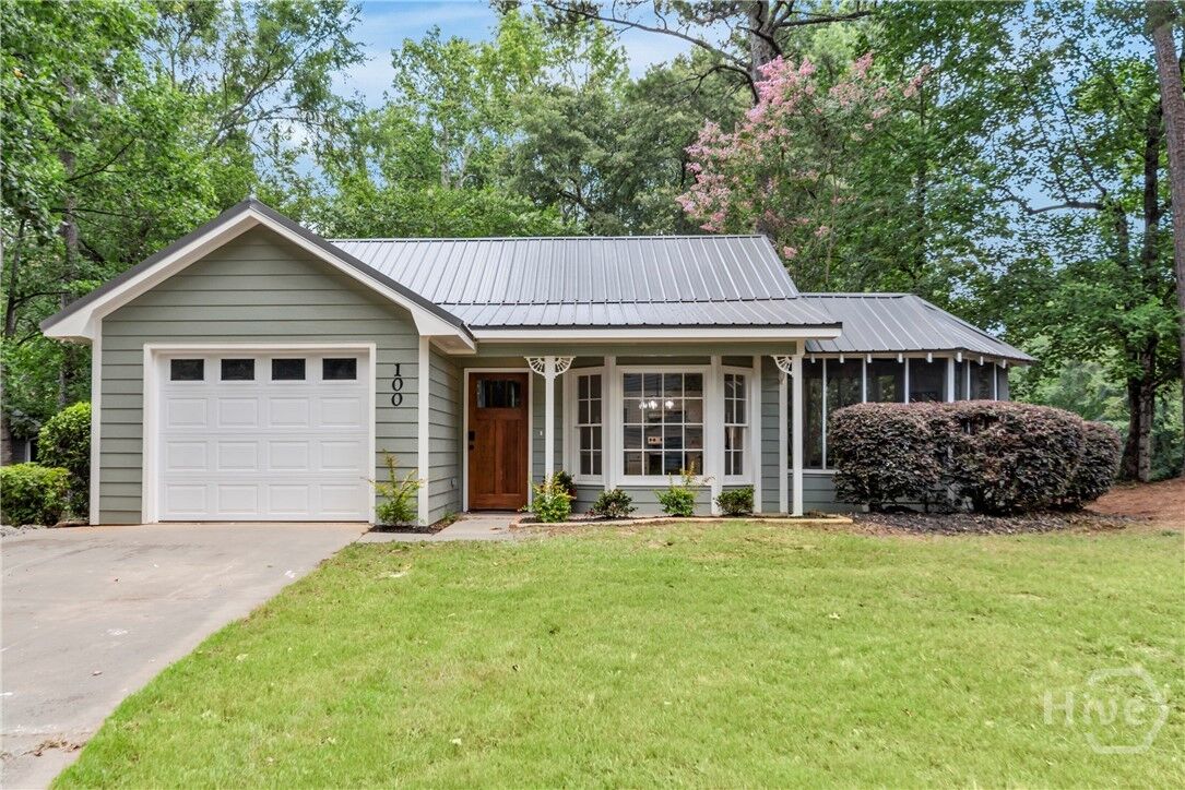 Property Photo:  100 Diamond Drive  GA 30605 