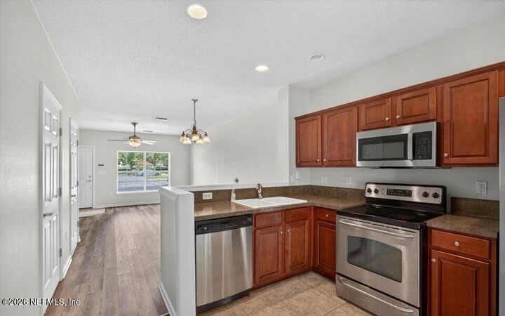 Property Photo:  8098 Summer Palm Court  FL 32256 