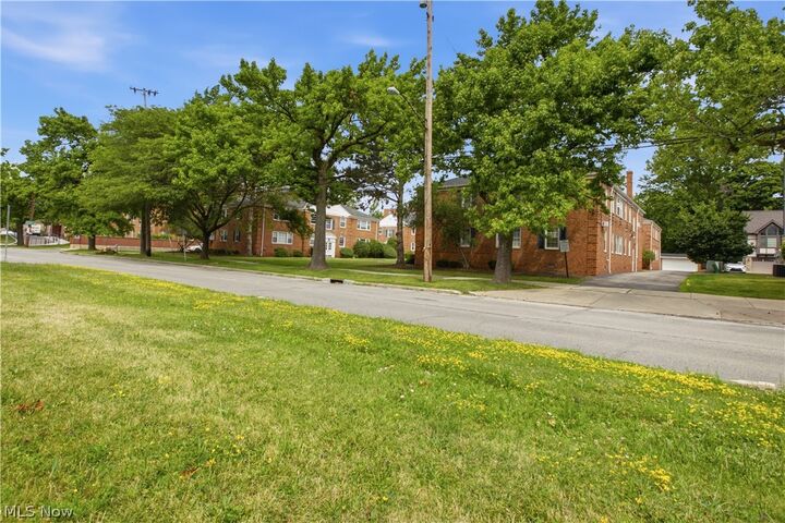 Property Photo: 2401 Euclid Heights Boulevard OH 44106