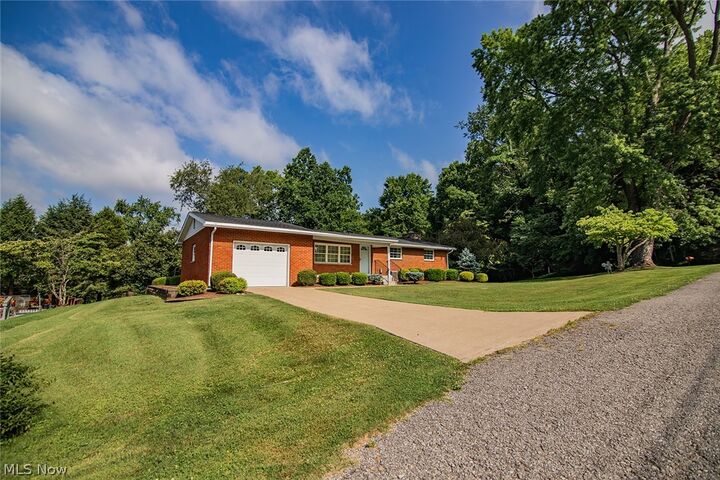 Property Photo: 135 Cranberry Street WV 26181