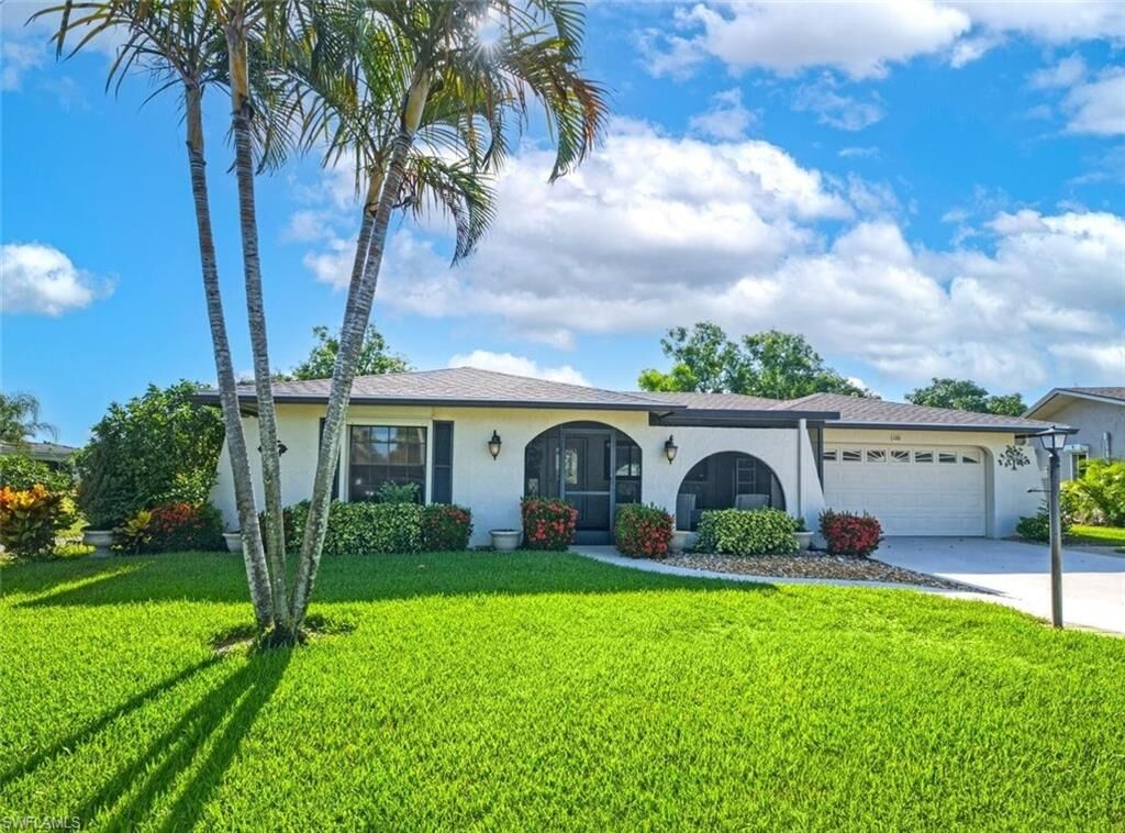 Property Photo:  120 Fleur De Lis Ln  FL 34112 