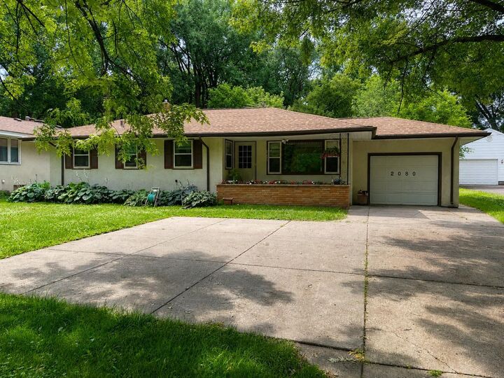 Property Photo:  2080 Nebraska Avenue E  MN 55119 