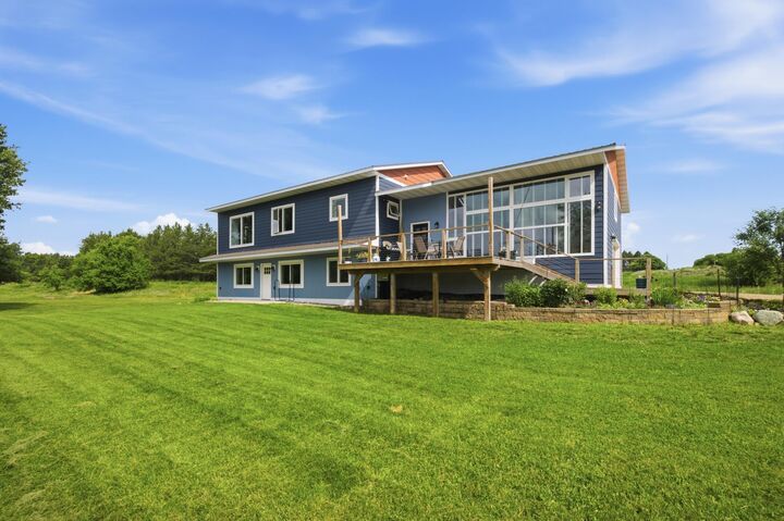 Property Photo: 402 Barclay Avenue W MN 56474